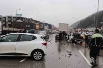 Samsun'da 8 Araçli Trafik Kazalari Açiklamasi 1 Yarali