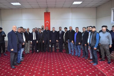 Vali Elban, Yüregir'de Muhtar Ve Vatandaslarla Bir Araya Geldi