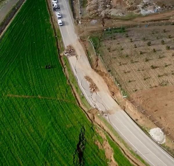Kahramanmaraş'taki fay kırığı böyle görüntülendi