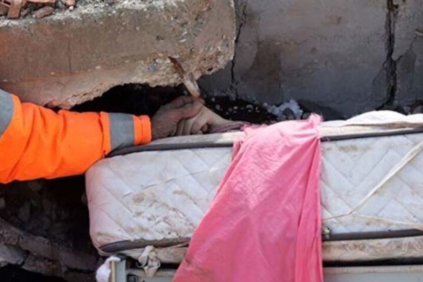 Hafızalara kazınan fotoğraf: Acılı baba ilk kez konuştu