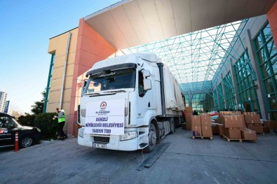 Denizli Büyüksehir'den Deprem Bölgesine 35 Tir Yardim Malzemesi
