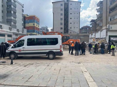 Kolonlarinin Kesildigi Iddia Edilen Binada Savcilik Incelemesi