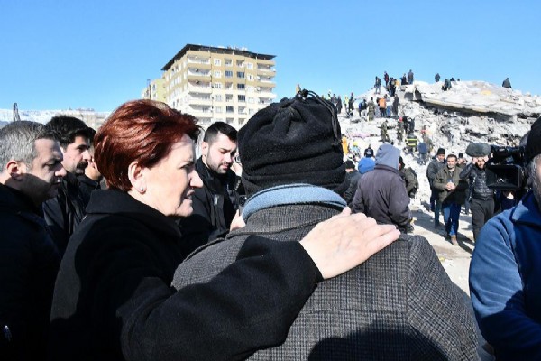 Üç gün sonra deprem bölgesine giden Akşener seçim konuştu