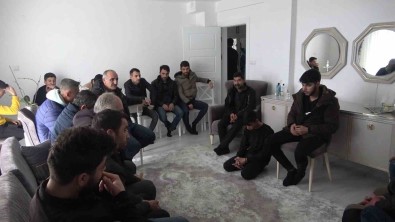 -Gümüshane'de Köy Halki 35 Depremzedeye Kapilarini Açti