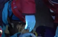 Kahramanmaraş'ta 135 saat sonra gelen mucize: 16 yaşındaki Hedil enkazdan çıkarıldı .