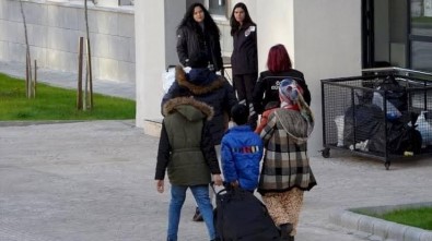 Mugla'ya Bin 500 Depremzede Geldi