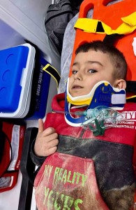 130. Saatte Enkazdan Çikan 5 Yasindaki Hasan Isaret Diliyle Durumunu Böyle Anlatti