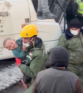 Kahramanmaras'ta 2 Yasindaki Yavuz Canbaz 159 Saat Sonra Sag Çikarildi