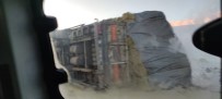 Kop Dagi'nda Saman Yüklü Kamyon Devrildi Sürücünün Burnu Bile Kanamadi Haberi