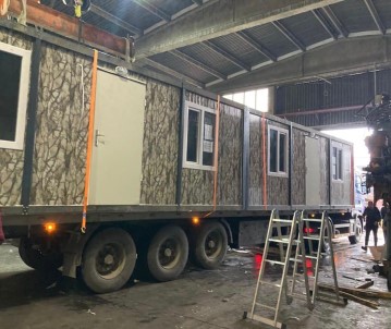 Samsun'dan Deprem Bölgelerine 359 Tir Yardim