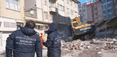 Bakanlıktan depremden zarar gören binaların hasar tespitine ilişkin açıklama