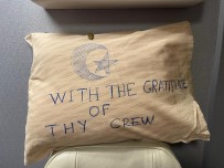 THY Kabin Ekibinden Uçakta Bulunan Arama Kurtarma Ekibine Ay-Yildizli Tesekkür