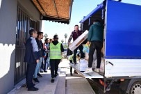 Kemer'de Belediyeye Gelen 3 Kamyonet Dolusu Yardim Koordinasyon Merkezine Teslim Edildi Haberi