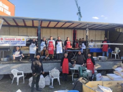 Seyyar Firin Ile Deprem Bölgesine Giderek Pide Ve Ayran Dagittilar