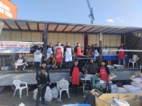 Seyyar Firin Ile Deprem Bölgesine Giderek Pide Ve Ayran Dagittilar