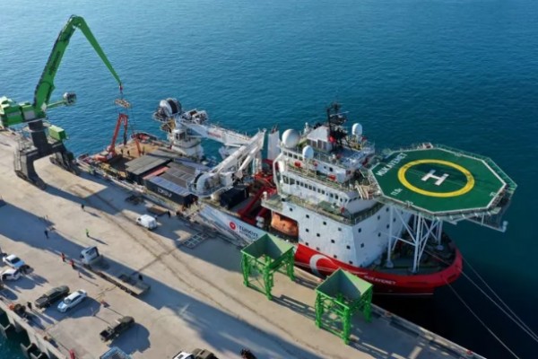 Görevine ara verdi: 'Mukavemet' depremzedeler için bölgede