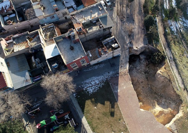 Gaziantep’te depremin etkisi ile 3 dev çukur oluştu