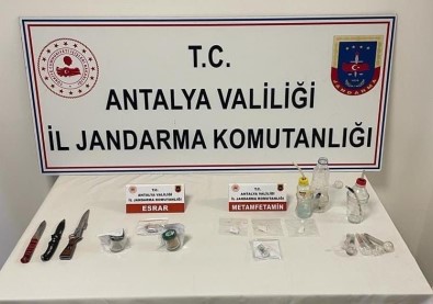 Antalya'da Jandarmadan Uyusturucu Operasyonu Açiklamasi 11 Süpheli Yakalandi