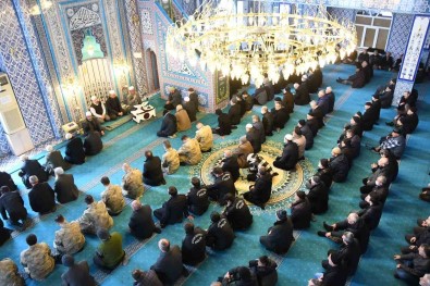 Gümüshane'nin Düsman Isgalinden Kurtulusu Programlari Iptal Edilerek Mevlit Okutuldu