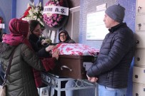 'Iyilik' Için Gitti, Cenazesi Geldi