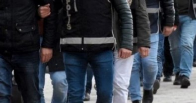 Diyarbakır'da yıkılan binalarla ilgili 15 tutuklama