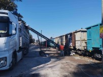 Deprem Bölgesine Kömür Sevkiyati