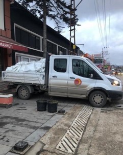 Kastamonu Belediyesi Deprem Bölgelerinde Yararlari Sarmaya Devam Ediyor