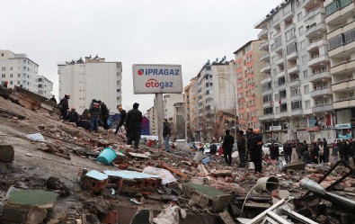 Nusret'ten deprem bölgesine yardım: AFAD'a 25 milyon TL bağış