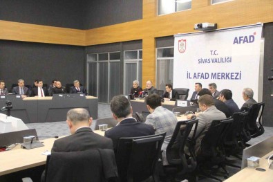 Sivas Vali Vekili Öztürk Açiklamasi 'Sivas'ta 4 Bin 189 Depremzede Taburcu Edildi, 10 Vatandasimiz Hayatini Kaybetti'