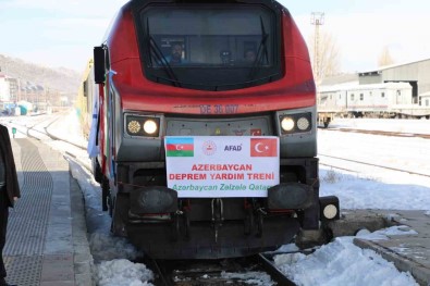 Azerbaycan'dan Deprem Bölgesine 510 Ton Yardim