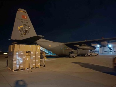 Deprem Bölgelerine 576 Bin Maske Gönderildi