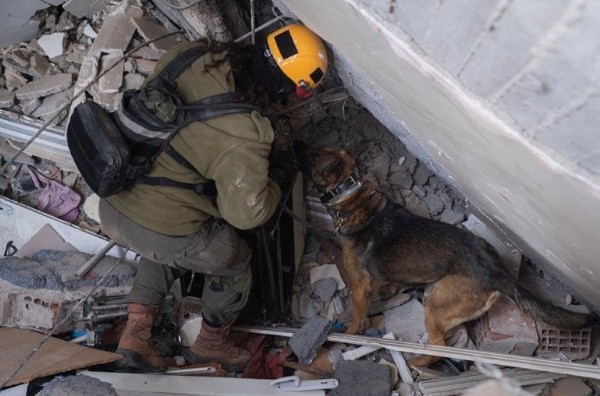 Türkler harika insanlar: İsrailli cankurtaran bu sözlerle anlattı...