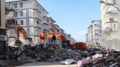 Deprem soruşturmasında 25 tutuklama