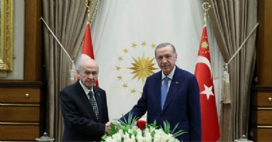 Devlet Bahçeli, Cumhurbaşkanı Erdoğan'ı konutunda ağırladı
