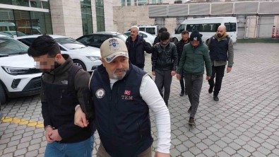 Samsun'da DEAS'tan 5 Yabanci Uyrukluya Adil Kontrol