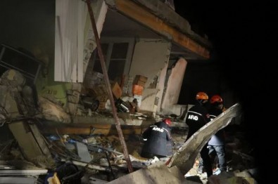 Hatay'da 6.4'lük depremin ardından 90 artçı yaşandı