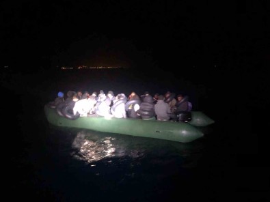Izmir Açiklarinda 38 Düzensiz Göçmen Yakalandi