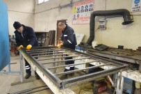 Izmit Belediyesi Depremzedeler Için Üretime Devam Ediyor
