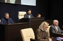 Kagithane Belediyesi'nden Afet Bölgesine 10 Milyon Liralik Yardim