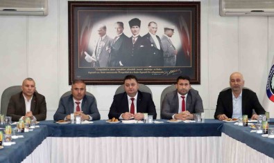 Madenciler Deprem Bölgesinde Enkazlardan 350 Vatandasi Sag Kurtardi