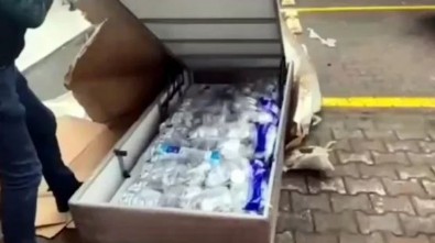 Sakarya'da eşya yüklü kamyonun içinden 80 kilo uyuşturucu çıktı