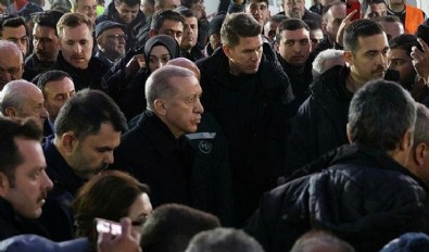 Başkan Erdoğan Aleyna'yı ziyaret etti