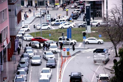 Samsun'da Trafige Kayitli Tasit Sayisi 420 Bini Asti