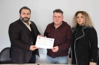 Siddete Ugrayan Saglik Çalisani Depremzedelere Bagis Sartiyla Uzlasti