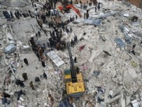  ELBİSTAN - Yer Kahramanmaraş Elbistan: Araçlar deprem sonrası perte çıktı!