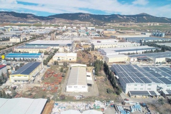 Sanayide Kurtuluş Savaşı ruhu: Patron fabrikada sabahlıyor