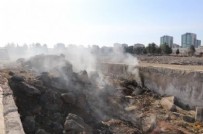 DİYARBAKIR - Diyarbakır’da deprem sonrası yerin altından çıkan duman 18 gündür tütüyor