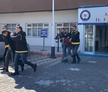 'Dövme Yapmadi' Diye Is Yerine Ates Açan 2 Sahis Tutuklandi