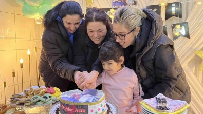 Göz Kanseri Minik Kiza Sürpriz Dogum Günü