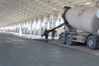 Kendi Enerjisini Kendi Üretecek Pazar Yerinin Betonu Döküldü